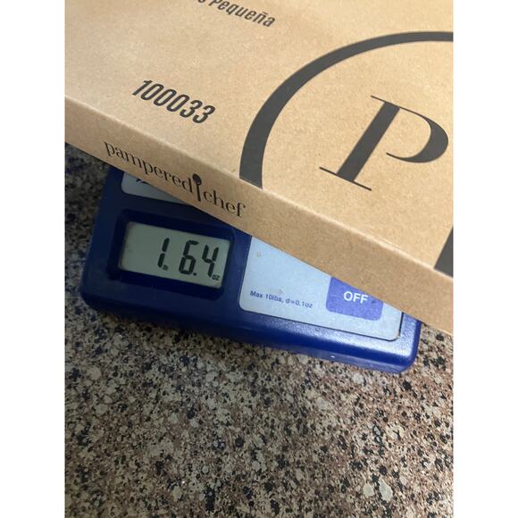 New Pampered Chef Small Wood Cheese Board Says Thankful Grateful Blessed - Picture 5 of 5